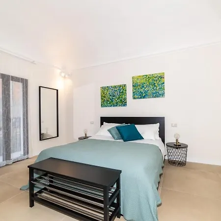 Caronda * Κατάνια